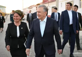Prezident nukuslik fuqaro xonadonida iftorlik qildi (foto, video) фото