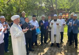 Din ulamolari Chashma qishlog‘i aholisi bilan uchrashdi (foto) фото