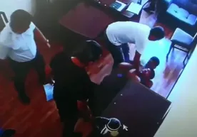 Фарғонада ИИБ ходимлари фуқарони аёвсиз калтаклади (видео) фото