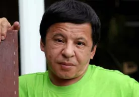 Обид Асомов "камбағалнинг ҳовлиси" ҳақида фото