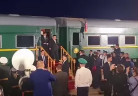 Shimoliy Koreya yetakchisi Kim Chen In Rossiyaga keldi (video) фото