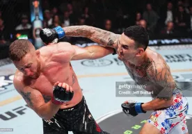 UFC 300. Maks Hollouey Jastin Getjini chuqur nokautga uchratdi (video) фото