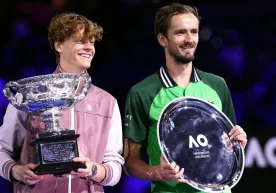 Синнер Медведев билан баҳсда камбэк қилиб, Australian Open ғолибига айланди фото