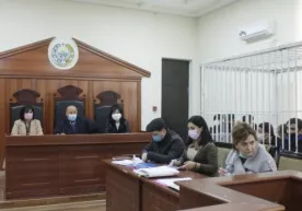 «Сўх воқеалари»ни ўрганаётган судда сўз олган айбланувчи Ватанини ҳимоя қилганини маълум қилди фото