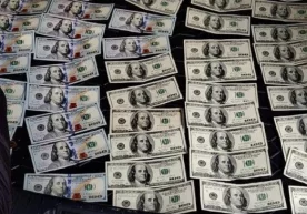 ДХХ ходимлари Андижонда 100 гектар ерни 128 минг долларга сотишга уринган ҳокимият ходимини ушлади фото