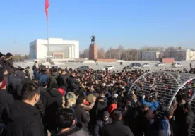 Бишкекдаги митингда қирғиз қизларини чет элликларга бермаслик талаб қилинди фото