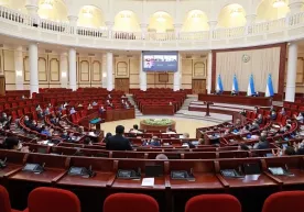 Parlament so‘rovi: deputatlar Bosh vazir o‘rinbosari Ramatovning ma’lumotini qabul qilmadi фото