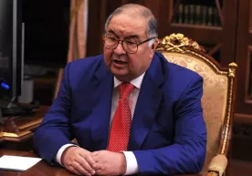 Россия Алишер Усмоновга туҳмат қилишда айбланаётган журналистни халқаро қидирувга беради фото