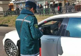 Yo‘l noziri bilan haydovchi. Ular qachon do‘stlashadi? фото