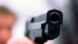 Тожикистонда милиция капитани табел тўппончадан хотинини отиб қўйди фото