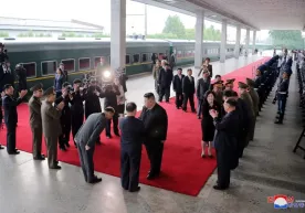 Kim Chen In harbiy amaldorlar bilan birga Rossiyaga yo‘l oldi фото