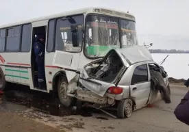Matiz автомобилида ўзини видеотрансляция қилаётган қиз ЙТҲга учраб, вафот этди фото