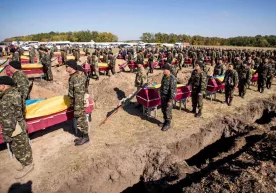 Зеленский рассказал, сколько украинских солдат погибло на войне фото