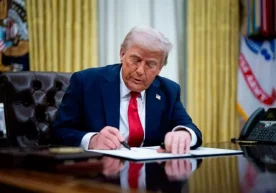 Трамп Британиянинг Чагос архипелагини Маврикийга топшириш тўғрисидаги қарорини тасдиқлади фото