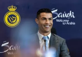 Ronaldu Figu va Ronaldoni mehmon qildi фото
