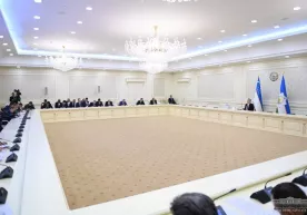 Президент таълим сифати паст ҳудудларни санади фото
