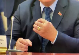 Putin MDH norasmiy sammitida Mirziyoyevga uzuk sovg‘a qildi фото