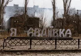Rossiya armiyasi Ukrainaning Avdiyivka shahri kirish qismini egalladi фото
