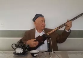 O‘zbekiston Xalq hofizi Maxmudjon Tojiboyevdan jonli ijroda musiqa tinglang фото