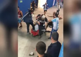 Argentinalik fanatlar yolg‘iz qolgan xorvatni do‘pposlashdi (Video) фото