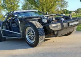 АҚШда «Телба Макс» услубида яратилган Chevrolet Corvette 6600 доллар баҳосида сотувга қўйилди фото