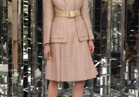 Парижда бўлиб ўтган Chanel модалар кўргазмасининг энг ёрқин онлари фото