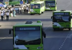 Endi rahbarlar ham avtobusda yuradi: Juma kuni xizmat mashinalaridan foydalanish taqiqlandi фото