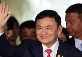Tailand sobiq bosh vaziri mamlakatga qaytishi bilan qo‘lga olindi фото