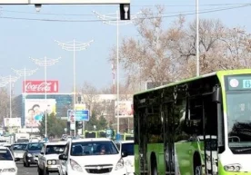 Poygadan qutulib, kameraga tutilgan haydovchilar фото