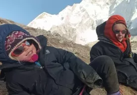 To‘rt yoshli qiz Everest cho‘qqisini zabt etish bo‘yicha rekord o‘rnatdi фото