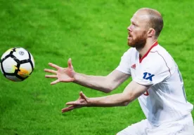 Autdan gol urgan Denisovga bu o‘yin qimmatga tushdi фото