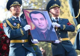 Қирғизистонда сайлов: Ўзбекистон учун қайси номзод ғалабаси маъқул? фото