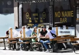 Швецияда карантиндан воз кечилиши нималарга олиб келди? фото