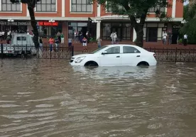Сув остида қолган Тошкент (фотожамланма) фото