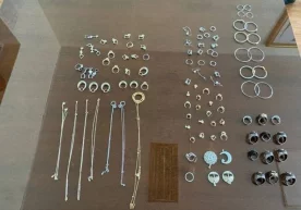422 грамм заргарлик буюмларини яширинча олиб кириш режаси фош этилди фото