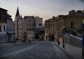 Киевда кучайтирилган комендантлик соати жорий этилди фото