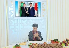 Гурбангули Бердимуҳамедов ўғлининг номидан Синдзо Абэни хотирлаш маросимини ўтказди фото