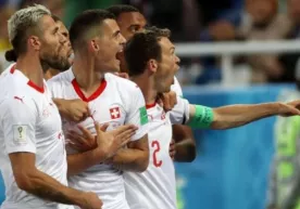 Shveysariya terma jamoasiga g‘alaba keltirgan ikki futbolchi FIFA tomonidan jazolanishi mumkin, sababi... (FOTO) фото