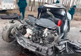 «Исузу» ва «Нексия» тўқнашуви натижасида икки киши ҳалок бўлди фото