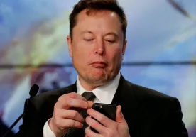 Tesla жосус машинами? Илон Маск изоҳ берди фото