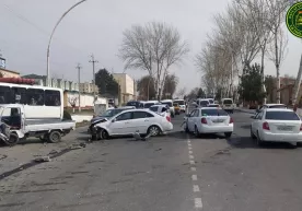 Андижонда 4 та автомобиль иштирокида ЙТҲ содир бўлди фото