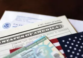 Ota-bolaga soxta “Green Card”ni 7000 dollarga sotib ketishdi фото