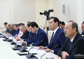 Bosh vazirga raqamli tashqi reklama obyektlarini joylashtirish bo‘yicha topshiriq berildi фото