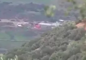 Kurd ayoli turklarning BTRini portlatganini videoga oldi (video) фото
