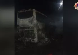 Қорақалпоғистонда Тошкентдан йўлга чиққан автобус ёниб кетди фото