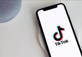 TikTok рекламадан тушган пулни видео муаллифлари билан бўлишади фото