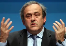 Mishel Platini yana katta futbolga qaytdi фото