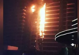 Дубайнинг сунъий пальма оролида йирик ёнғин фото