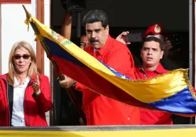 Nikolas Maduro prezident lavozimini tark etishdan bosh tortdi фото