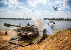 Estoniya razvedkasi: Belarusdagi inqilob tufayli Rossiya bilan NATO oʻrtasida urush boshlanishi mumkin фото